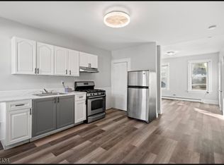 96 Hopper St FLOOR 1, Paterson, NJ 07522