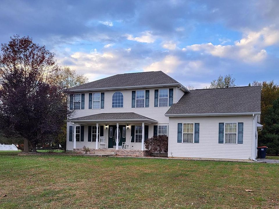 1st image of 209 Ernest Dr