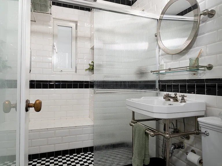 205 W 57th St #11DB — Photo 9