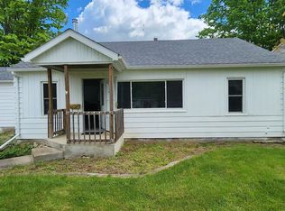 308 N Wilson St, Vicksburg, MI 49097