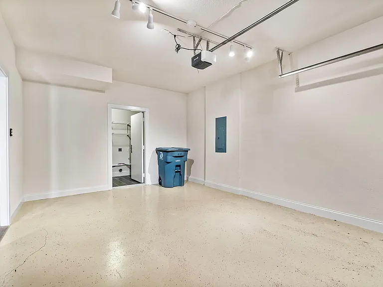 3845 Convent St #4 — Photo 30
