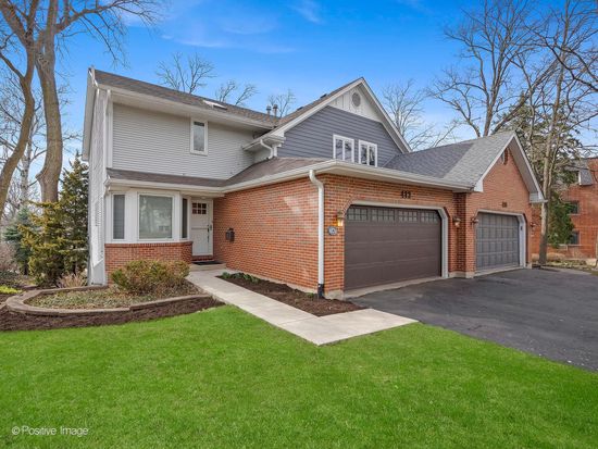 412 Lawrence Ave, Glen Ellyn, IL 60137