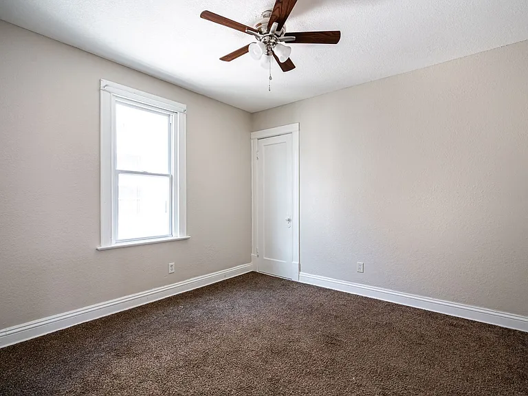 3315 N Holton St — Photo 12