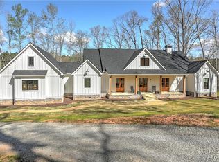 805 Darby Rd, Waleska, GA 30183