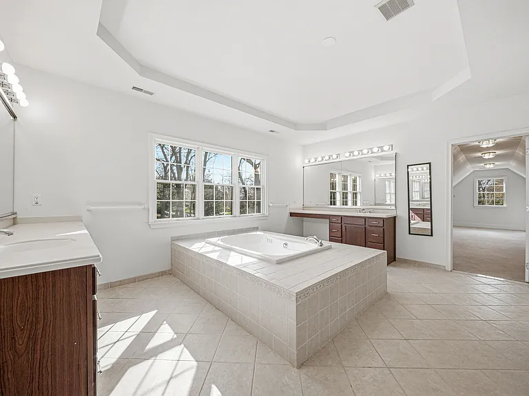 9 Overlook Rd — Photo 13