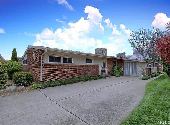 2nd image of 22486 Ardmore Dr