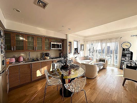 1st image of 344 E 110th St Penthouse 12