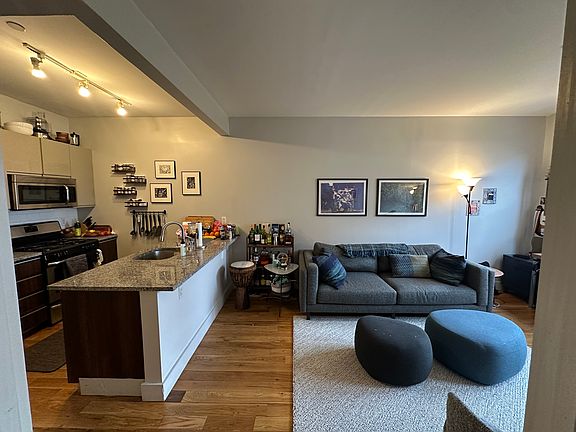 4th image of 41 Kosciuszko St APT 311