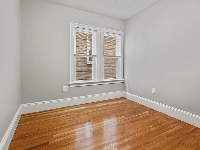 16 Clifton St #3 — Photo 22