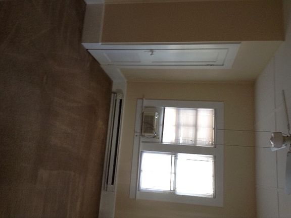 5th image of 807A Wolfe St