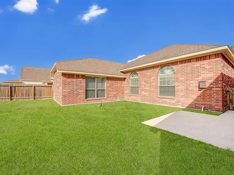 3718 Quarter Horse Trl — Photo 47