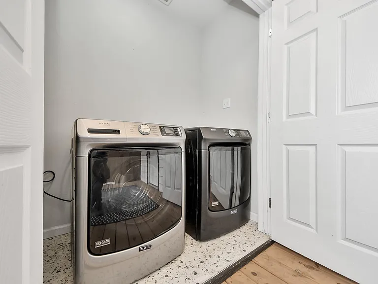 2811 Winbern St — Photo 20