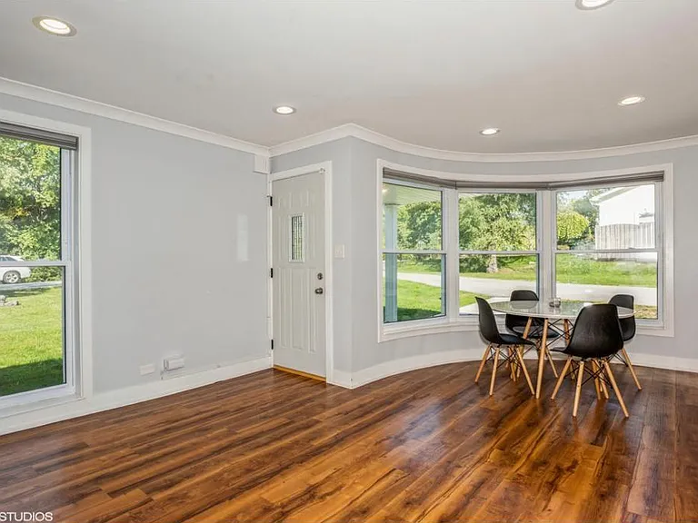 625 W Edgewood Rd — Photo 14