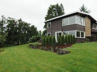 638 SW 175th St, Normandy Park, WA 98166