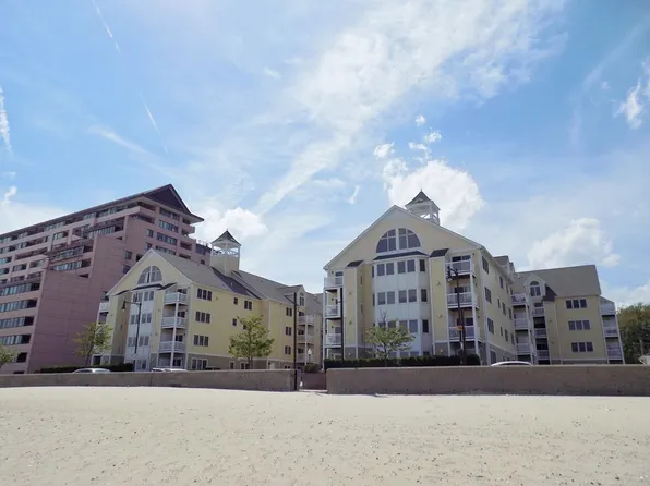 360 Revere Beach Blvd APT 201, Revere, MA 02151
