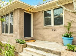 4526 Avenue S, Galveston, TX 77551