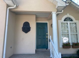4400 Baygarden Ct, Worthington Hills, KY 40245