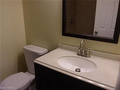 5th image of 29540 Wood St