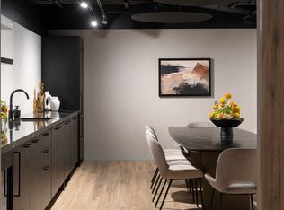 Maddox Cabbagetown, Toronto, ON M5A 3X1