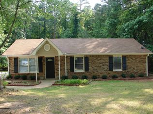 936 Country Club Rd, Newnan, GA 30263