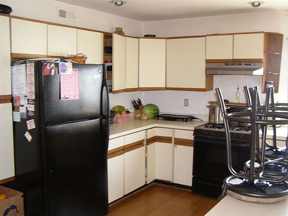5th image of 7613 Roberts Ave #S