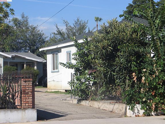 3rd image of 405 E Angeleno Ave