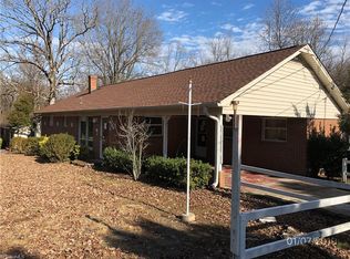 1010 Parker St, Thomasville, NC 27360