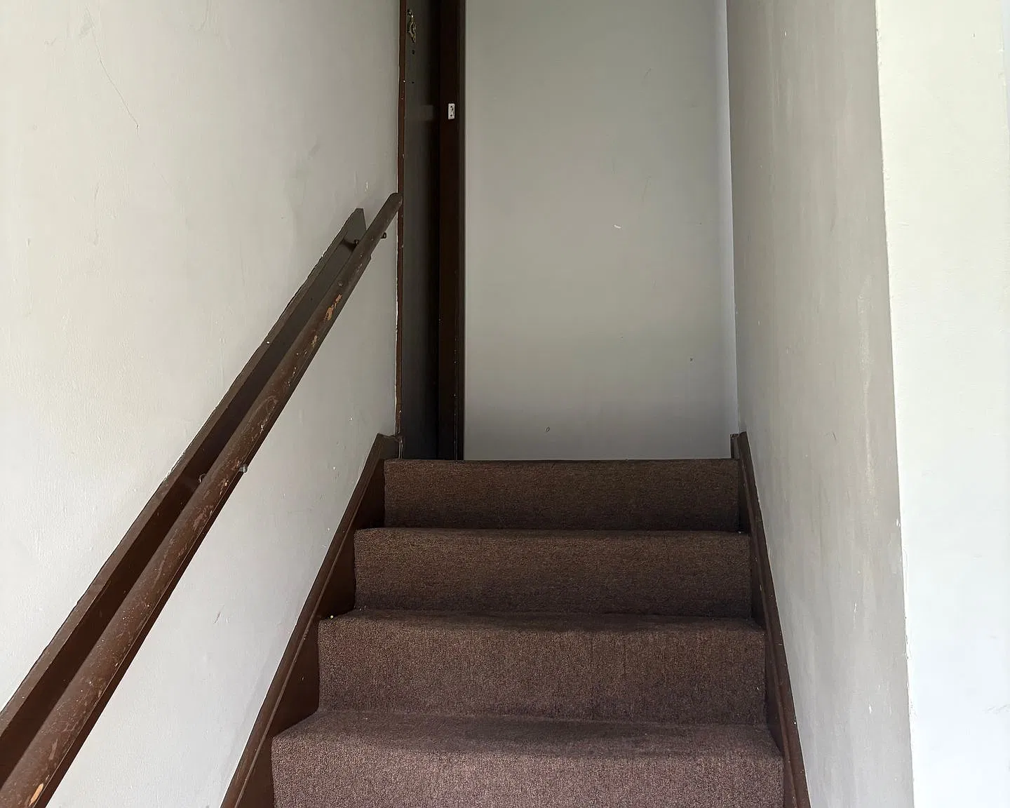 260 E Grand Ave — Photo 3