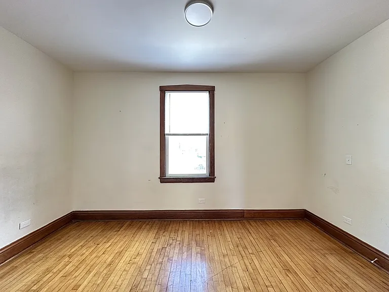 5433 S Millard Ave #3 — Photo 15