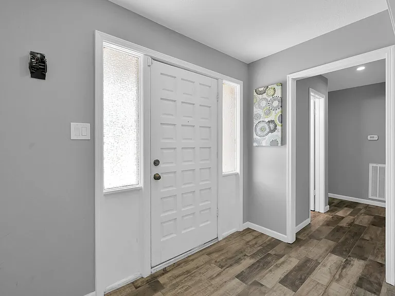 5928 Sinclair Dr — Photo 6