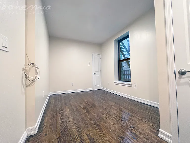 545 Edgecombe Ave #4H — Photo 3