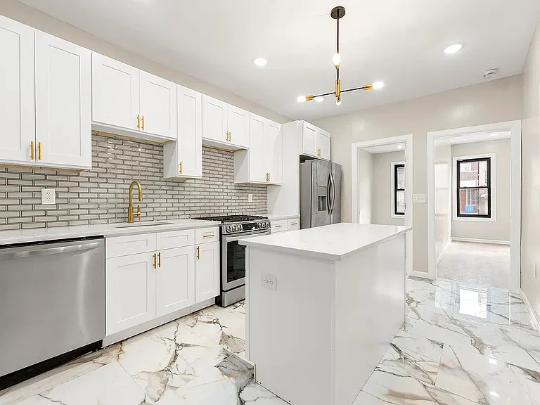 Kitchen - Dishwasher