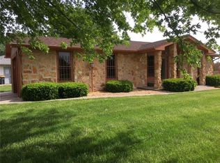 2100 E 43rd St, Anderson, IN 46013