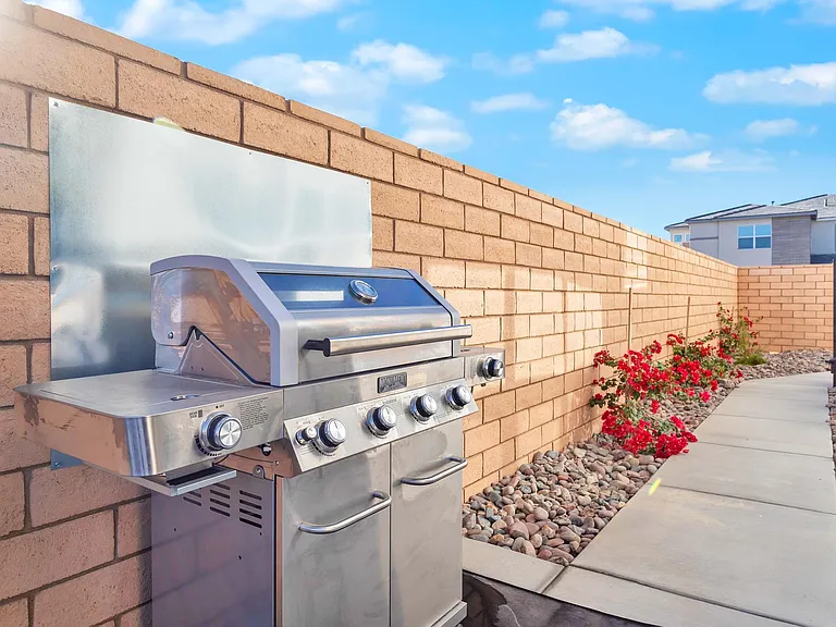 43180 Portuale Ct — Photo 12