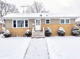 5036 Saint Paul Ct, Hillside, IL