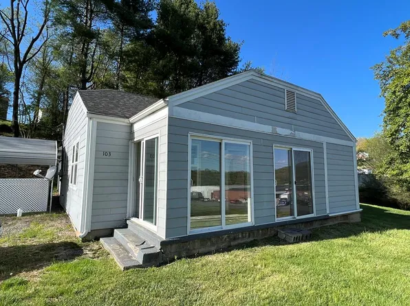103 Clover St, Galax, VA 24333
