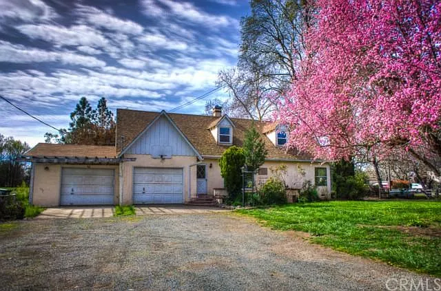 615 Clover Dr photo 1
