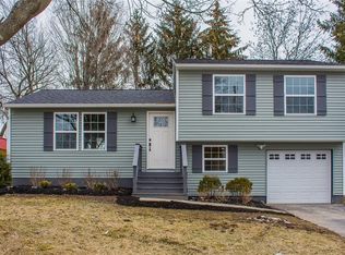 4329 Old Meadow Rd, Clay, NY 13041