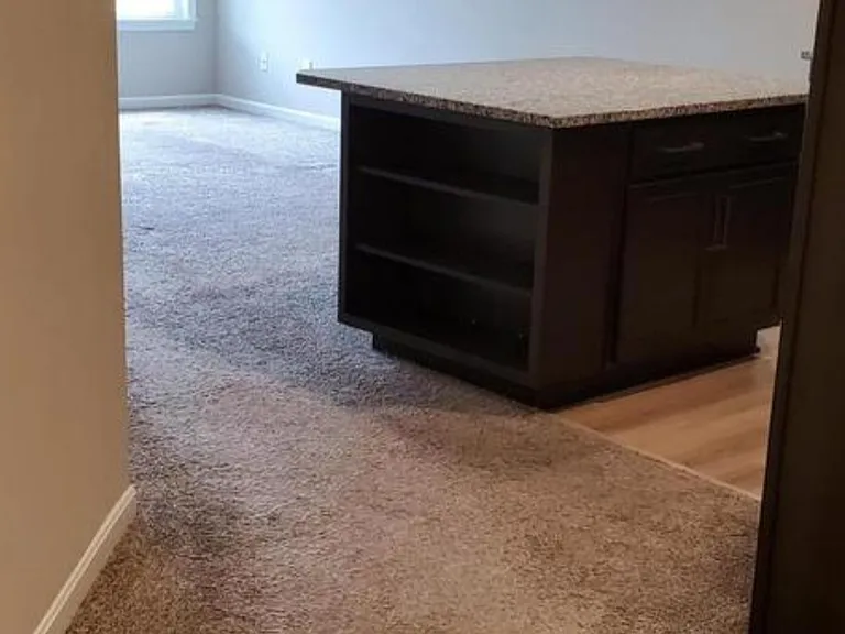 686 Daphne Way #686 — Photo 5