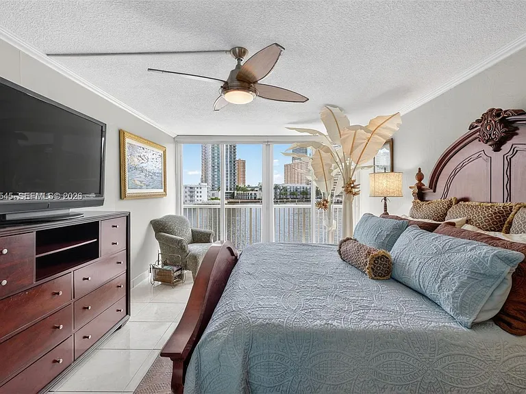 121 Golden Isles Dr #205 — Photo 49