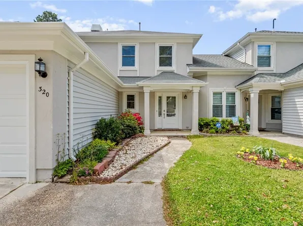 320 Esplanade Pl, Chesapeake, VA 23320