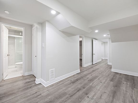5th image of 206 Sunny Meadow Blvd #Basement