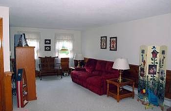 2nd image of 8 Lorri Rd