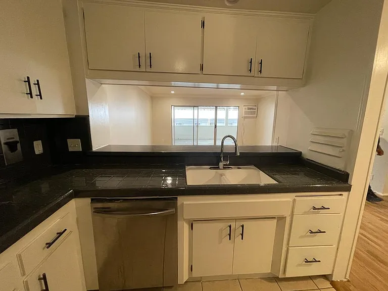 833 S Bedford St #102 — Photo 13