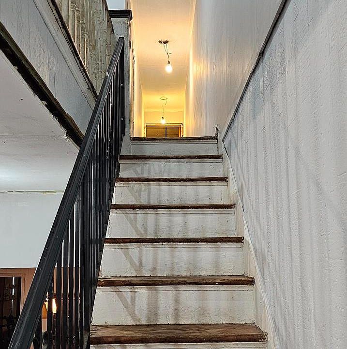 2nd image of 12 Jarvis Pl