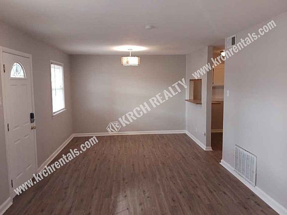 3rd image of 507 Saratoga Ln