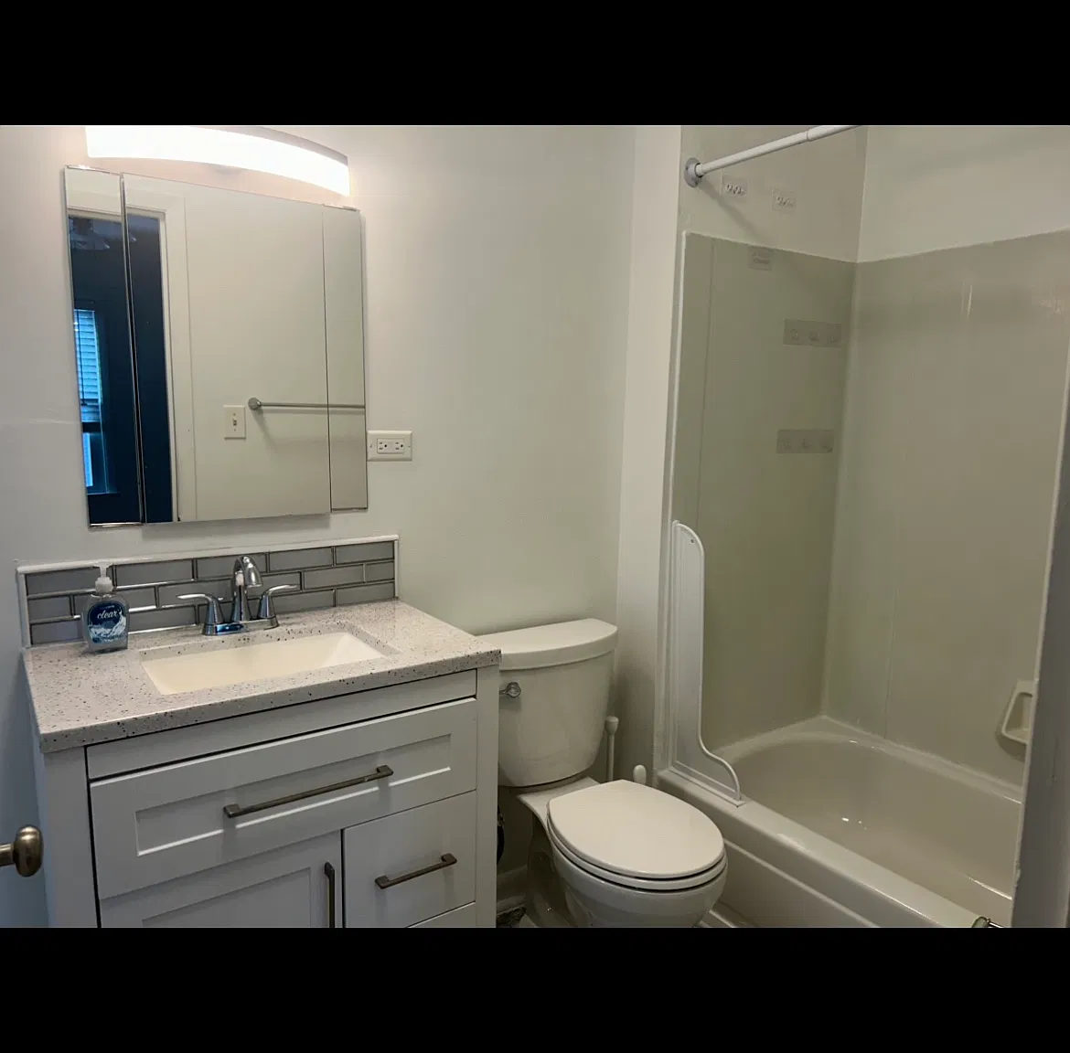 2530 W Chester Pike — Photo 4