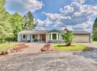 8119 Cedar Sauk Rd, Saukville, WI 53080