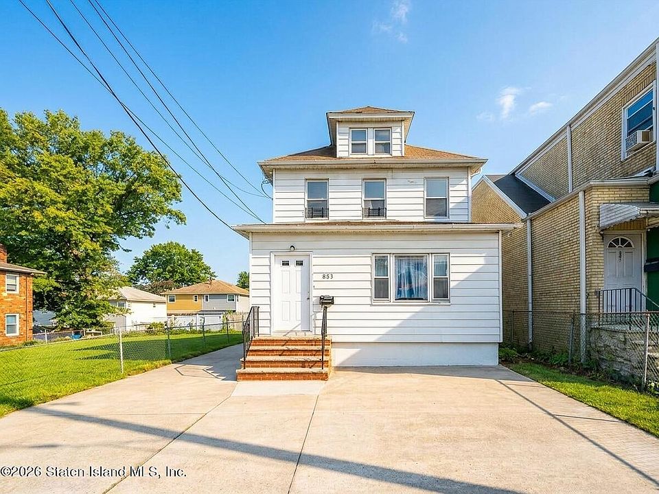 1st image of 883 Manor Rd #1