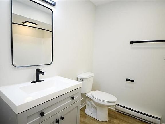 5th image of 612 S Greenwood Ave APT G5